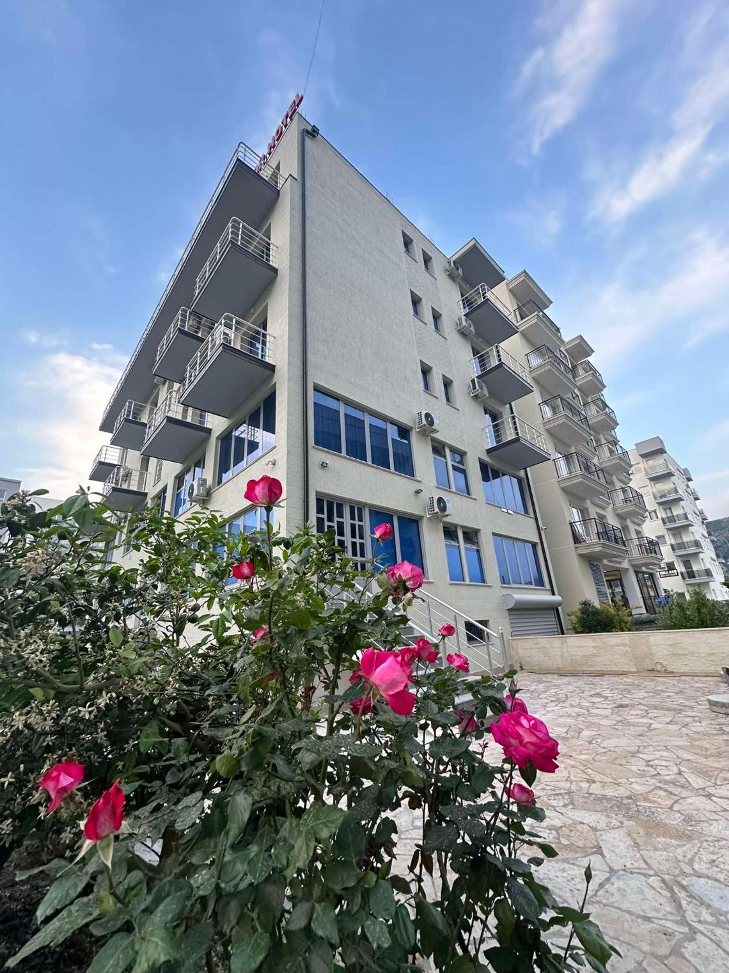 Deor Hotel Shëngjin Екстериор снимка